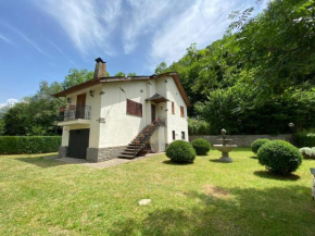 Hotels in Mont-Ros
